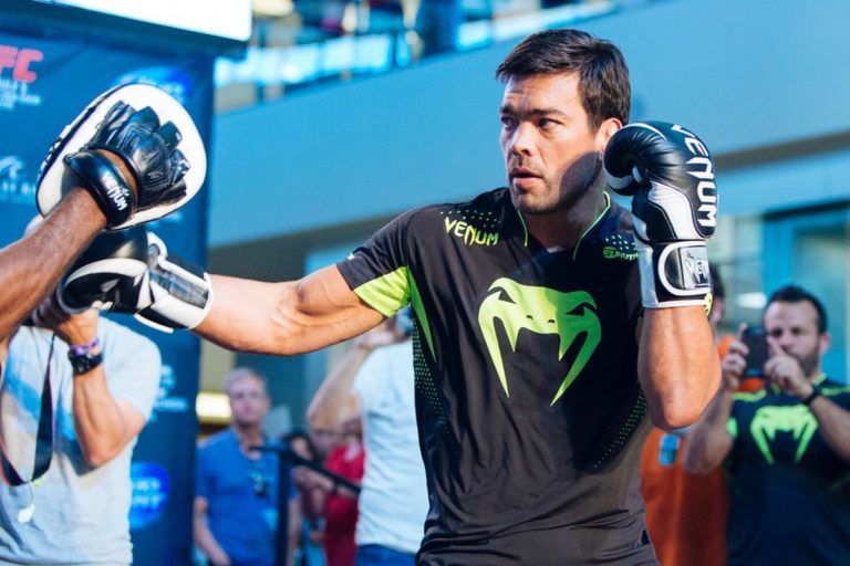 Which title should Lyoto Machida challenge for?