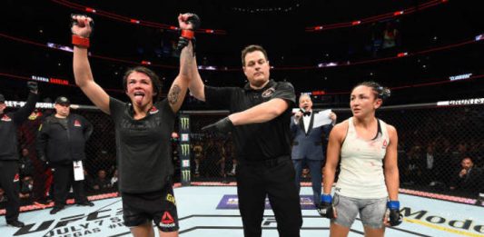 UFC 225 Claudia Gadelha vs Carla Esparza