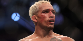 Charles Oliveira has his eye on the lightweight title