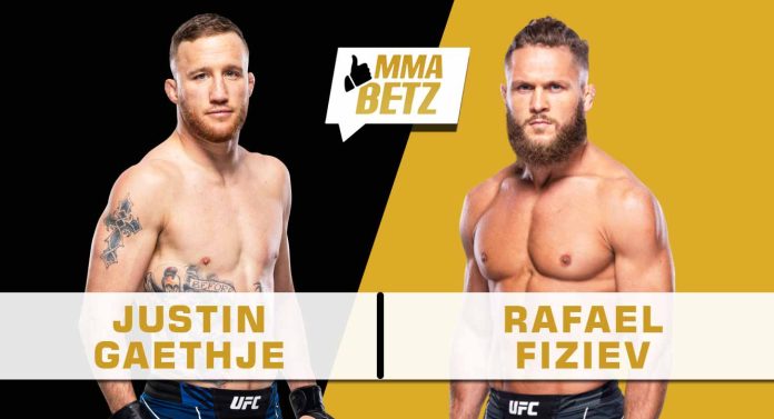 UFC-286-fight-between-Justin-Gaethje-Rafael-Fiziev